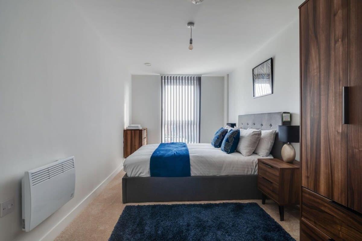 Lovely Riverside 2 Bed Apartment 利兹 外观 照片