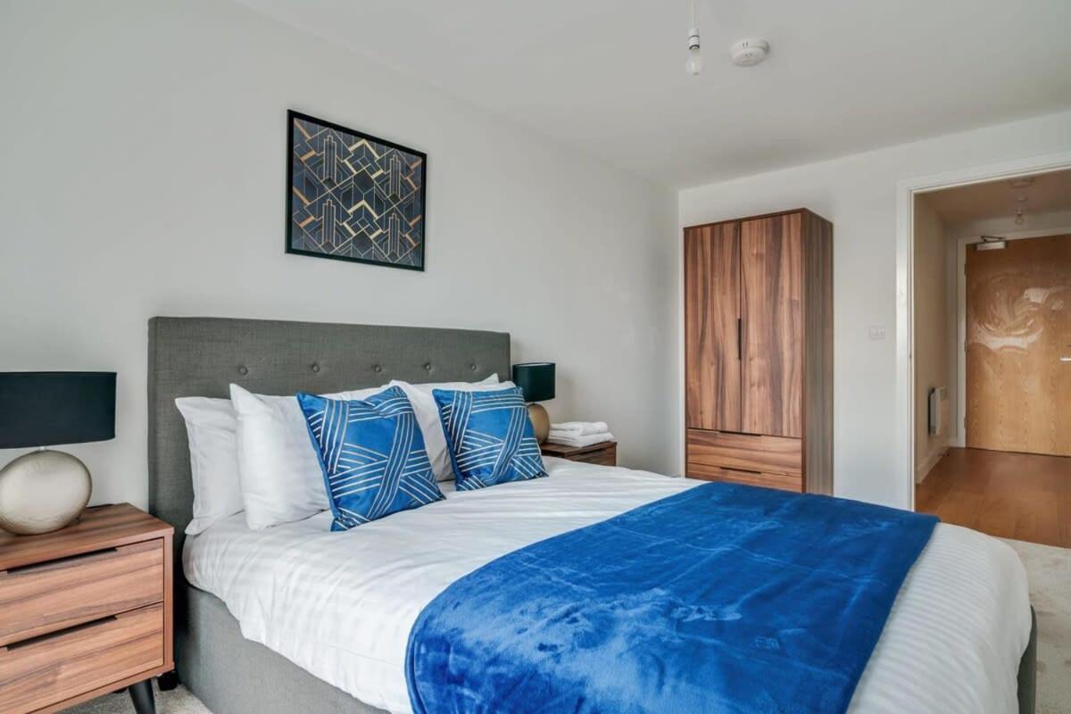Lovely Riverside 2 Bed Apartment 利兹 外观 照片
